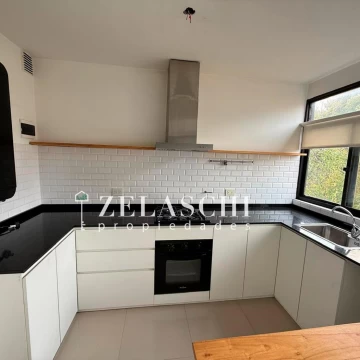 Alquiler: Departamento 3 ambientes - Av Dr Ricardo Balbin, Ciudad Jardín
