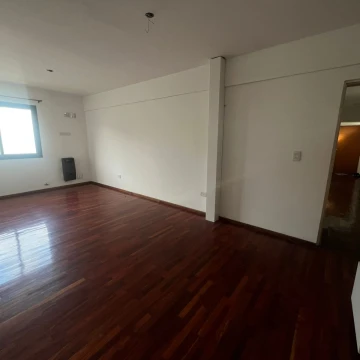 DEPARTAMENTO EN ALQUILER EN LUJAN CENTRO A ESTRENAR