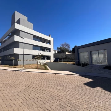 VENTA Departamento 3 dormitorios cochera Housing OPORTUNIDAD