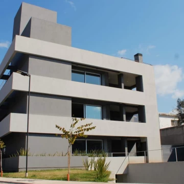 VENTA DEPARTAMENTO Housing 3 Dormitorios 3 Baños Cochera ARGUELLO Seguridad