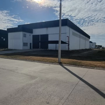 VENTA Planta INDUSTRIAL con oficinas completas a ESTRENAR Polo 52 ESCRITURA INMEDIATA