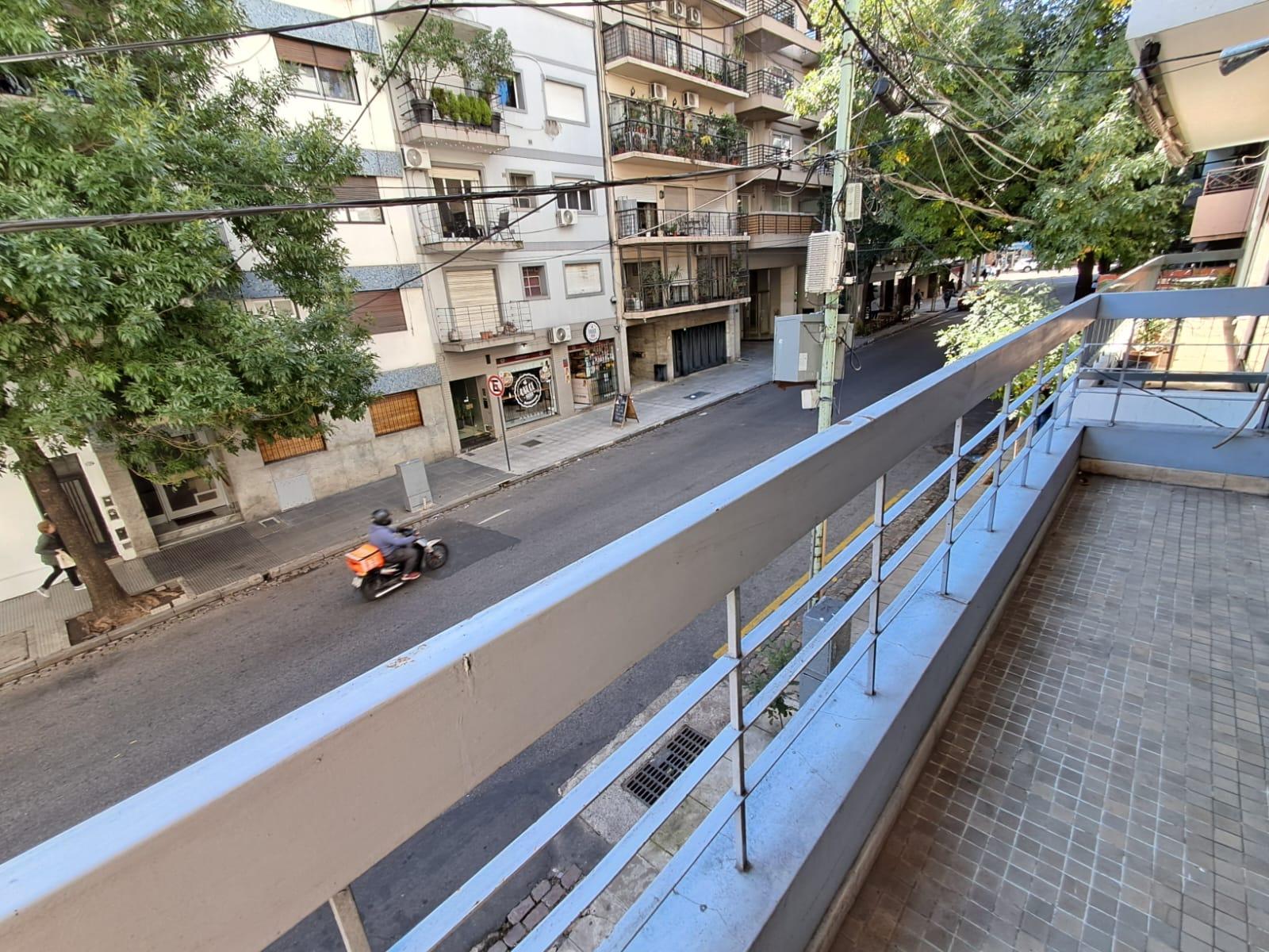 Balcón sobre Virrey del Pino