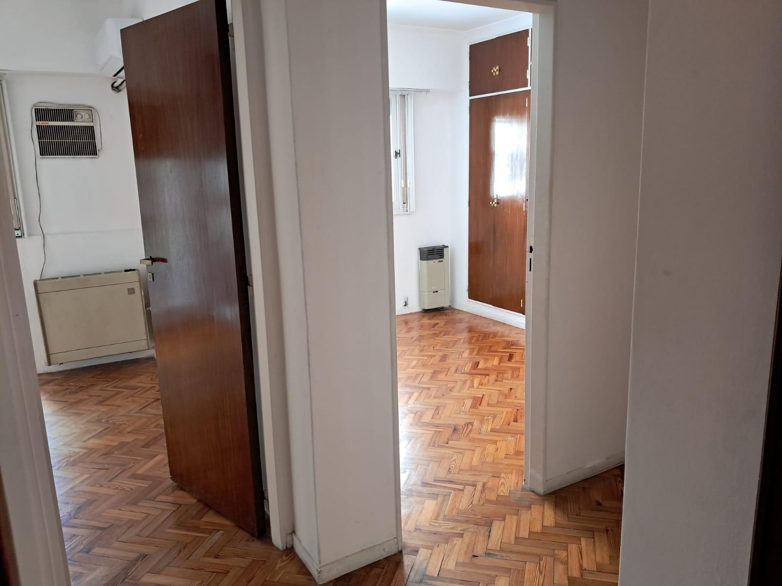 Entrada a dos de las 3 habitaciones