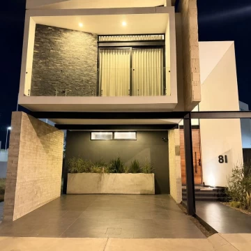 Casa en venta en Fraccionamiento Sábalo Country Club 4 Recámaras