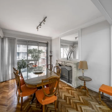 Venta Departamento 4 ambientes con dependencia y cochera aparte (edificio lindero)Semipiso Belgrano