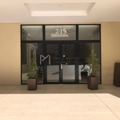 Oficina Venta en Estudios de la Bahia 100