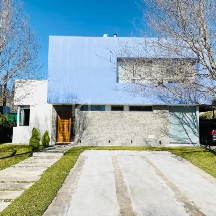 Casa Venta en La Comarca 100
