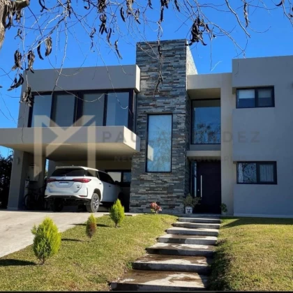 Casa Venta en El Canton Barrio Islas 500