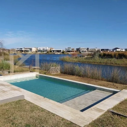 Casa Venta en Muelles, puertos del lago 100