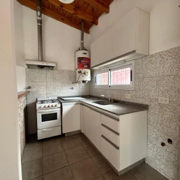 departamento en alquiler tres ambientes jorge newbery 