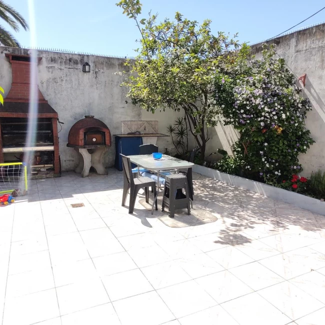 PH en Villa Saenz Peña, Dos ambientes en Planta Baja con Patio Privado