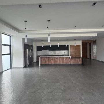 DEPARTAMENTO EN RENTA EN BOSQUE REAL