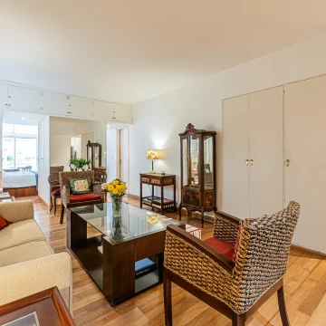 Venta. Muy Lindo Departamento a una cuadra de Plaza San Martín.