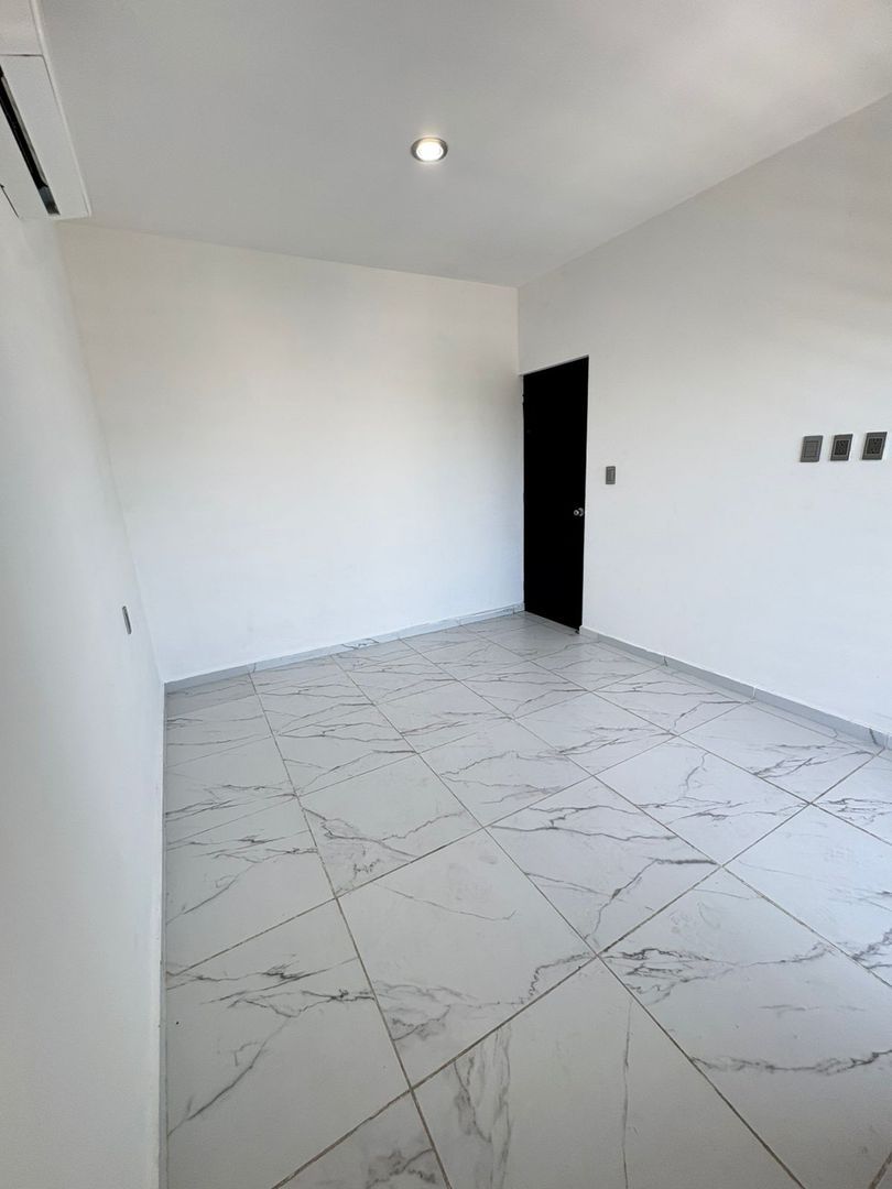 Cuarto Puerta.jpeg