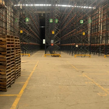 BODEGA EN RENTA EN HUEHUETOCA