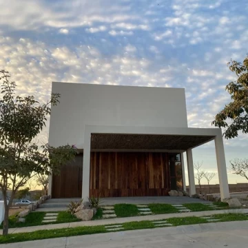 Casa en venta en Fraccionamiento El CIELO PARQUE RESIDENCIAL  4 Recámaras