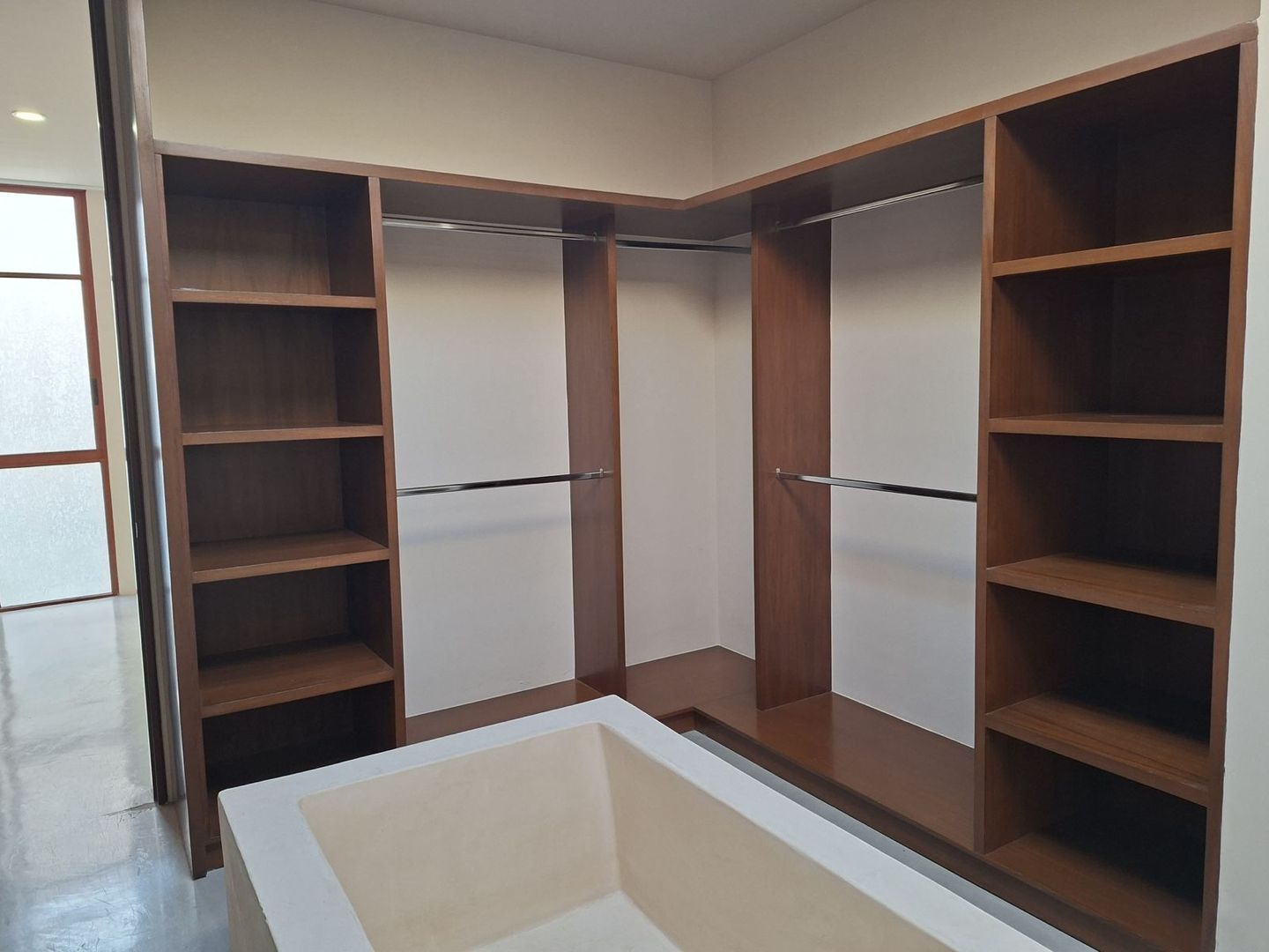 Closet.jpeg
