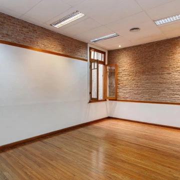 Venta PH 3 ambientes, terraza y patio interno en Villa Pueyrredon
