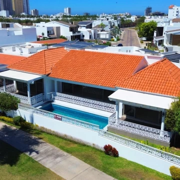 Casa en venta en Fraccionamiento El Cid 3 Recámaras