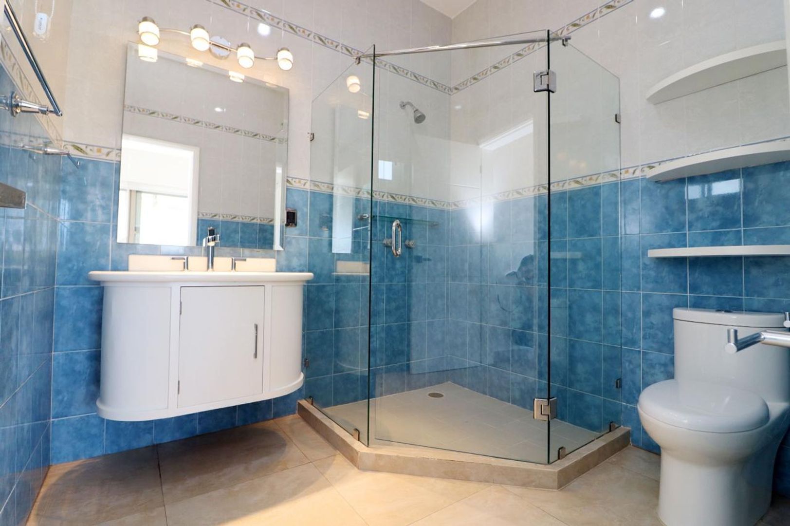 Baño completo.jpeg