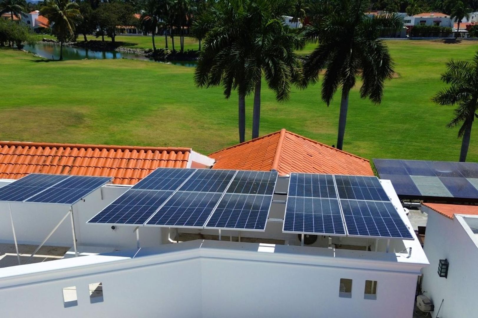 Paneles solares.jpeg