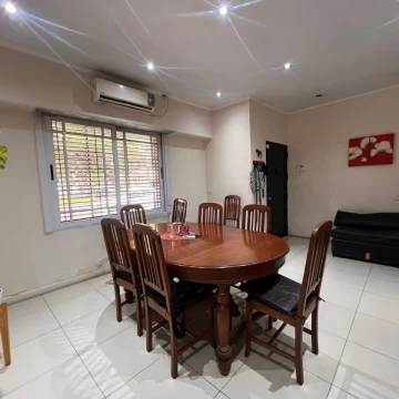 Importante casa en venta Barracas.