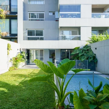 Departamento de 4 ambientes con jardin en Colegiales