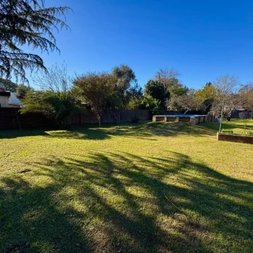 Venta de Lote con pileta en zona céntrica de Belen de Escobar