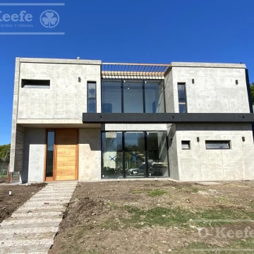 Casa a estrenar en Venta de 5 amb En San Juan Chico Hudson Berazategui - permutas / financiacion