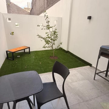 Venta depto monoambiente c/ patio y amenities - Balvanera