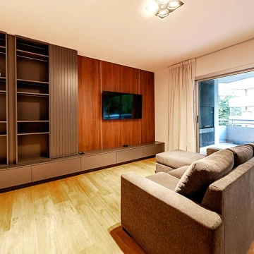 Venta Departamento 4 ambientes Belgrano con cochera y balcón aterrazado con parrilla.