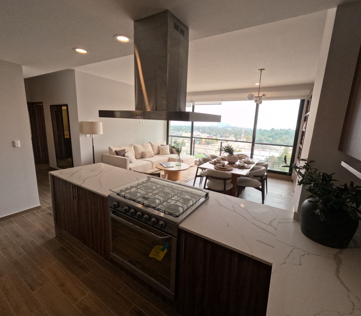 2R Vista desde cocina.JPG