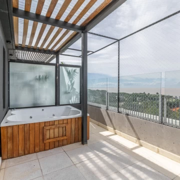 Dúplex 4 ambientes. Terraza con jacuzzi. 2 cocheras. Amenities premium. Olivos.