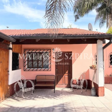 Casa en venta 3 amplios ambientes mas altillo en Ituzaingó Sur
