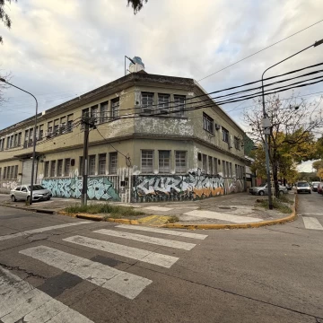 VENTA DEPOSITO 2000 M2 MUNRO