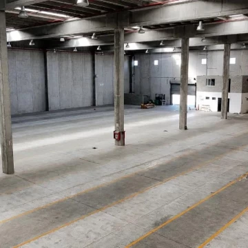 Alquiler Depósito de 3000 m2 en Moreno Store Center