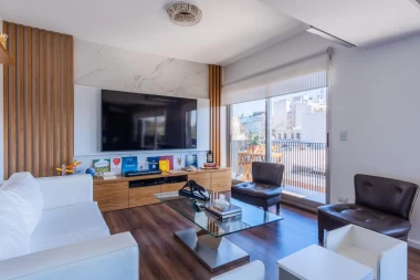 Venta único  4 ambientes con cochera y baulera en Quartier Dorrego.