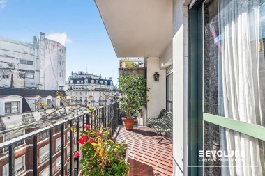 Venta departamento 3 dormitorios y dependencia en Recoleta