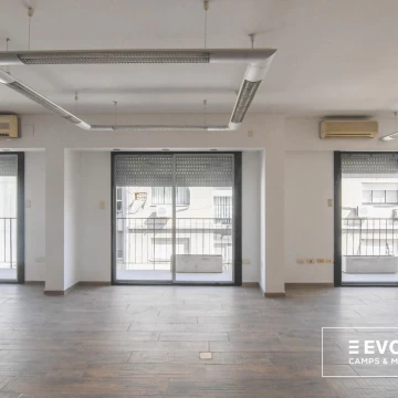 Venta Departamento 3 ambientes en Microcentro