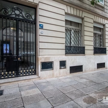 Venta  departamento 3 ambientes reciclado en Recoleta