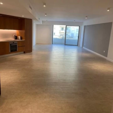 Alquiler Departamento apto profesional con cochera en Palacio Paz
