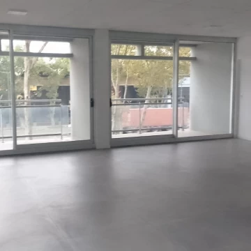 Alquiler Loft remodelado y equipado 2 baños,  cochera y  amenities en Quartier Puerto Retiro.