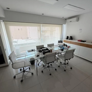 Alquiler Edificio Comercial en block en Monserrat