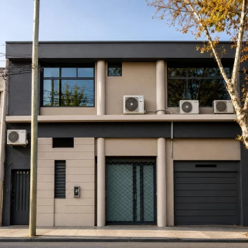 LOCAL COMERCIAL/CORPORATIVO EN ALQUILER-RAMOS MEJIA-212m2
