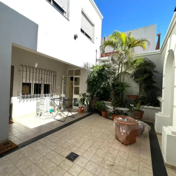 Casa en venta en Nueva Córdoba de 2 plantas 
