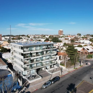 1 - Rambla 708 708 PB 002