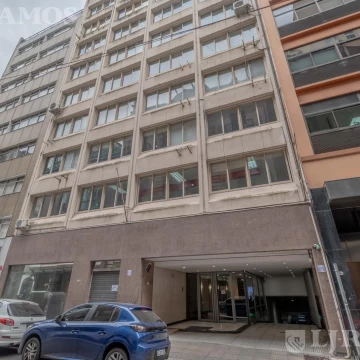 Edificio Comercial en Microcentro