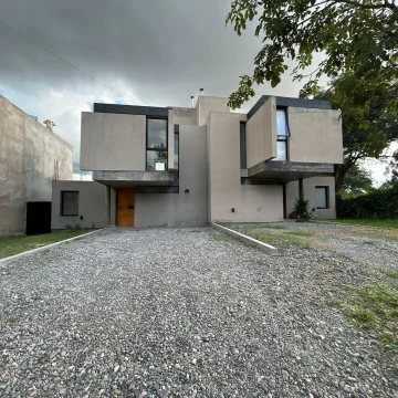 VENTA DUPLEX -  Ampuap V Higuerilla