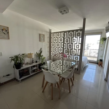 Departamento luminoso, piso alto con vista abierta, en Villa Crespo