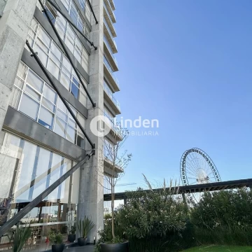 Departamento en Renta en TORRE UMA, ZONA ANGELÓPOLIS, FRENTE A LA RUEDA DE PUEBLA Y SOLESTA.